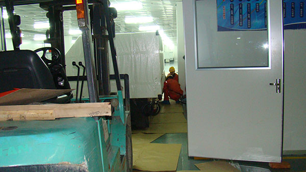 成型機設備搬運 成型機設備搬運