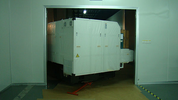 成型機設備搬運 成型機設備搬運